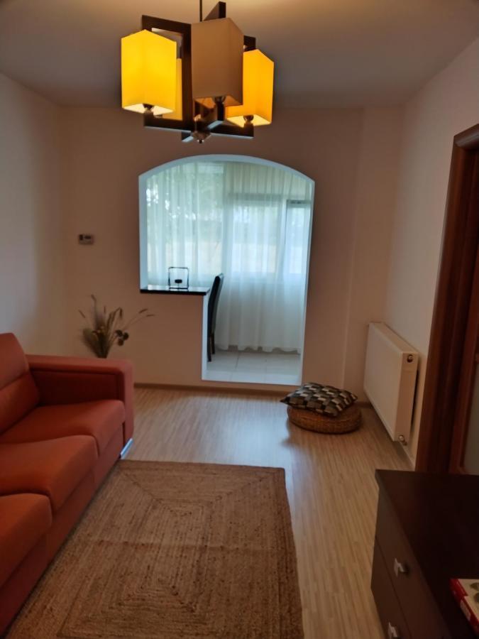 بيتستِ Chic Apartment المظهر الخارجي الصورة